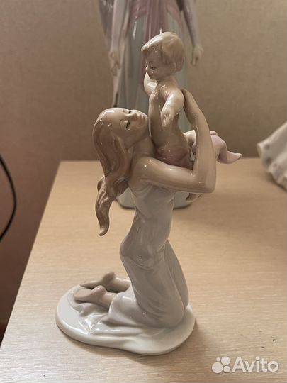 Фарфоровые статуэтки pavone