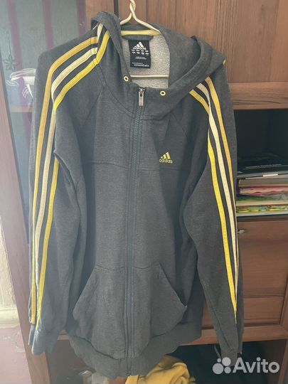 Adidas essentials кофта