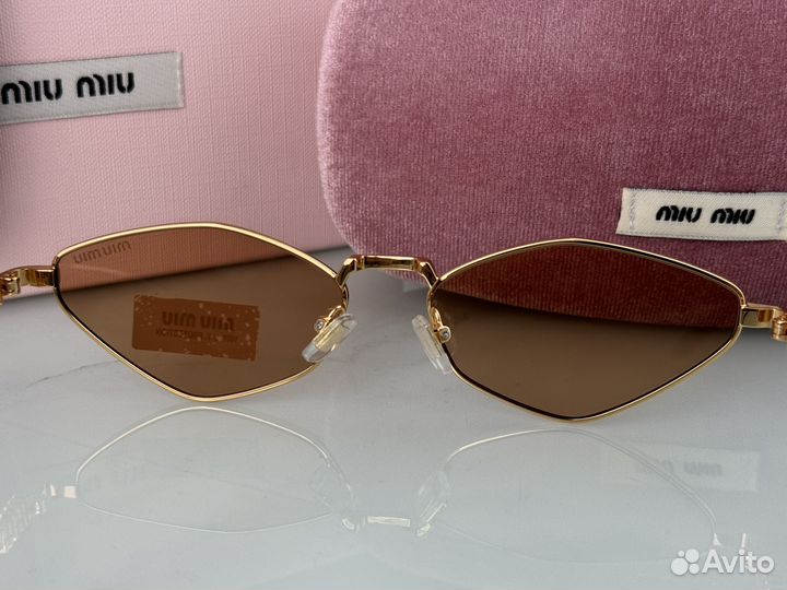 Солнцезащитные Очки Miu Miu