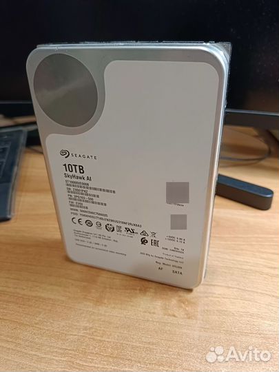 10Тб Жёсткий диск Seagate Skyhawk AI ST10000VE0008
