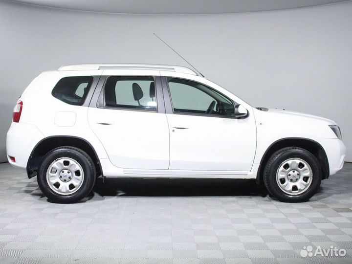 Nissan Terrano 2.0 AT, 2017, 74 770 км