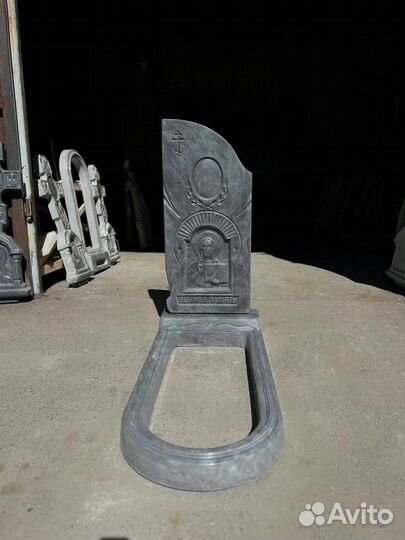 Бетонные памятники