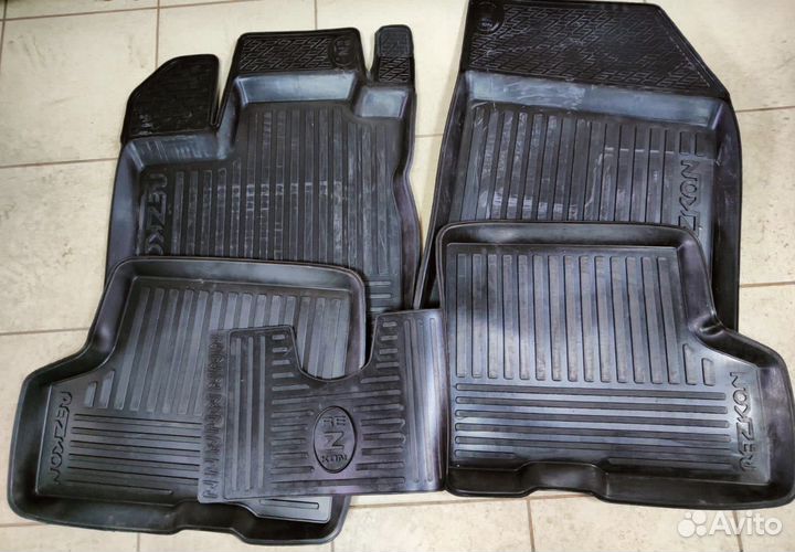 Коврики салона резиновые LADA X-RAY аналог