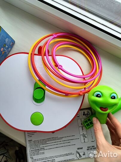 Игра wobbly worm