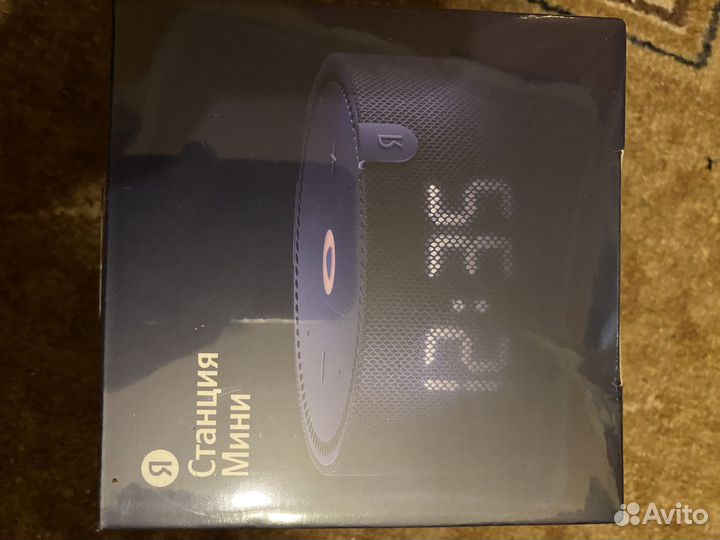 Умная колонка Яндекс Станция с часами с Алисой