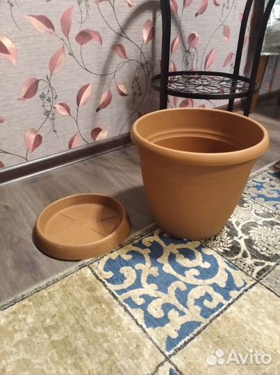 Кашпо напольное большое с поддоном