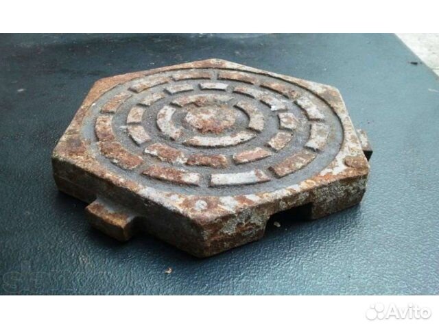 Продам плитку чугунную напольную шестигранную