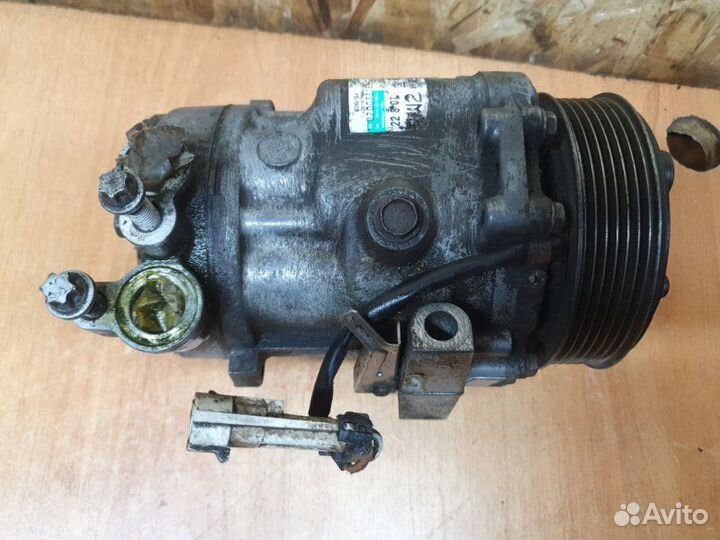 Компрессор кондиционера Opel Meriva
