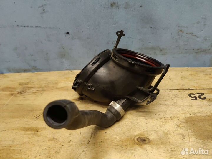 Воздуховод Mercedes W203 C203 M272