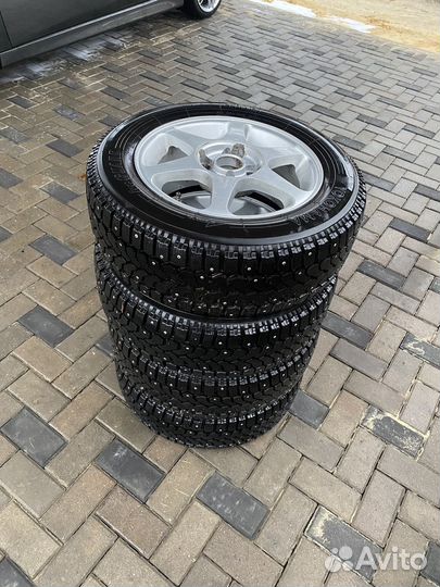 Зимняя резина на литых дисках r15