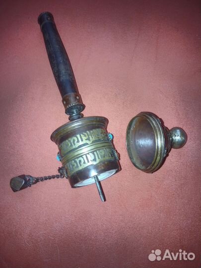 Буддийский молитвенный барабан