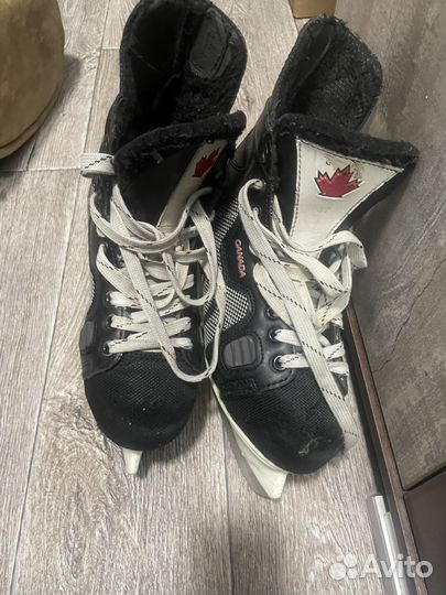 Коньки хоккейные