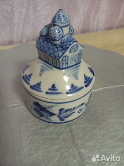 Фарфоровые шкатулочки Гжель