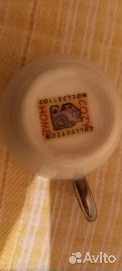 Две кофейные чашечки