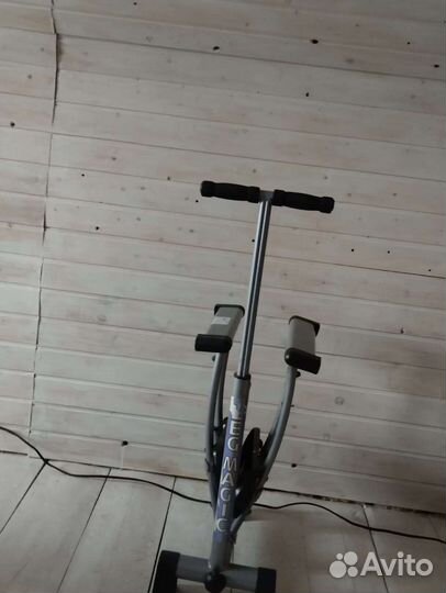 Тренажер для ног и ягодиц