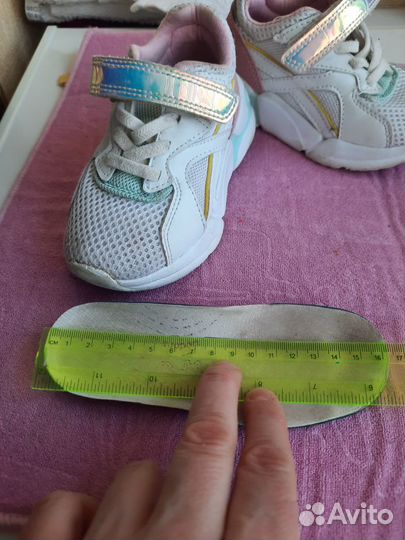 Кроссовки для девочки 24 25