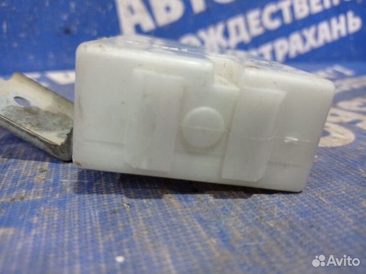 Блок управления двери Nissan Teana J31 седан