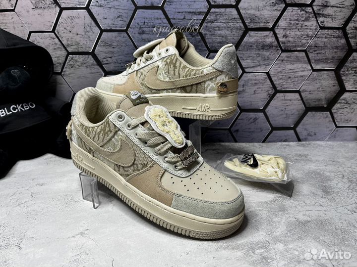 Кроссовки Nike Air Force 1 