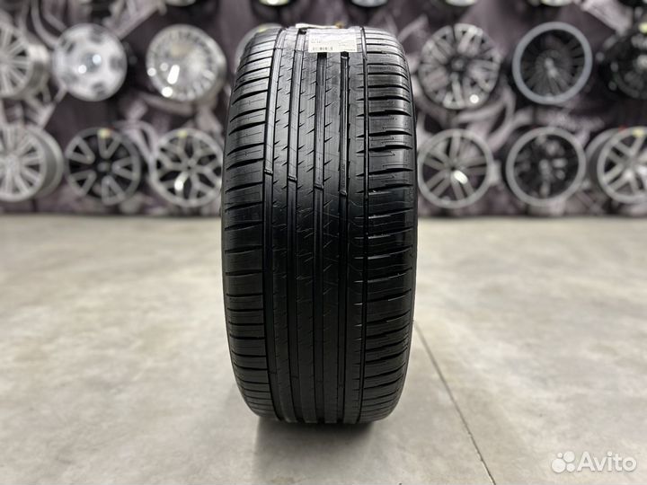 Michelin Pilot Sport 4 235/55 R19 105Y