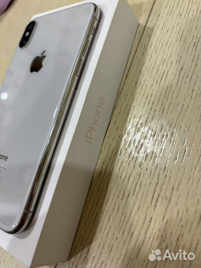 iPhone X, 64 ГБ