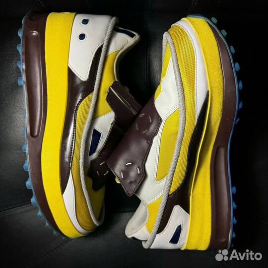 Кроссовки для доставки