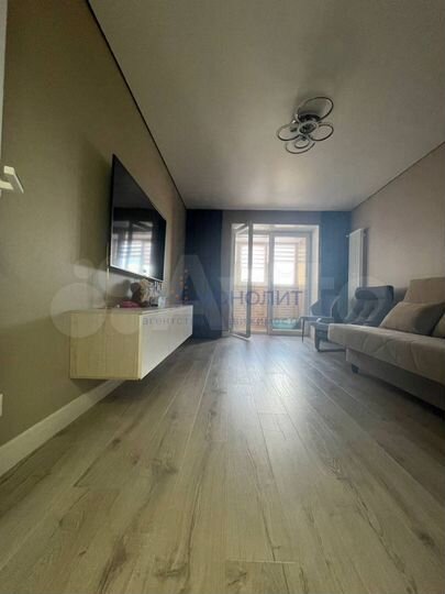 3-к. квартира, 98 м², 4/14 эт.