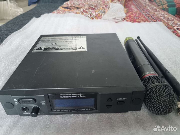 Радиосистема Audio-Technica AEW-4100