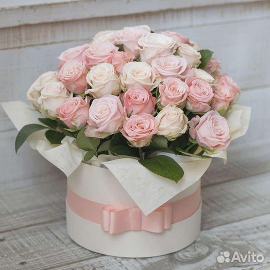 Цветы в коробке с доставкой