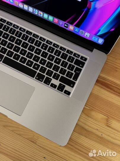 Топовый MacBook PRO 15 Core i7 2.5GHz, 16GB 512GB