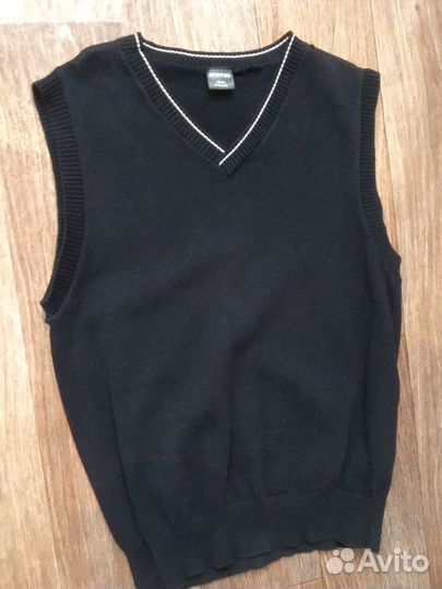 Жилетка на мальчика рост 140