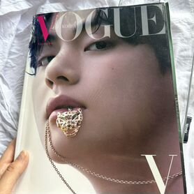 Журнал vogue korea (Kim Taehyung 2022)