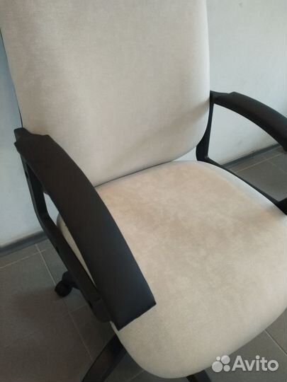 Компьютерное кресло, стул офисный