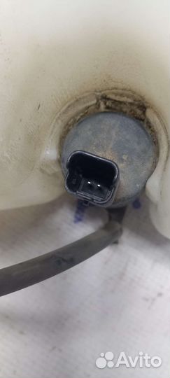 Бачок омывателя с моторчиком Renault Logan 2