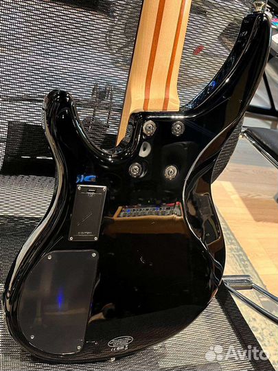 Yamaha trbx305 / Бас гитара