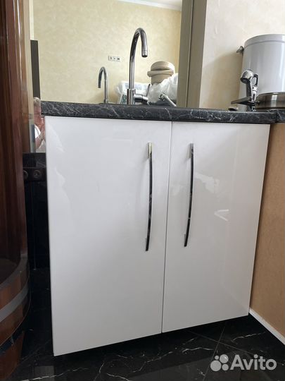 Тумба с раковиной