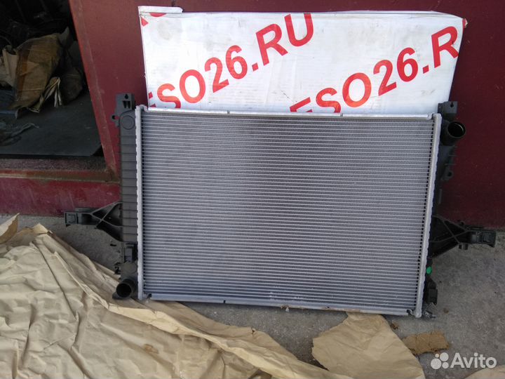 Радиатор охлаждения двигателя Volvo S80 S60