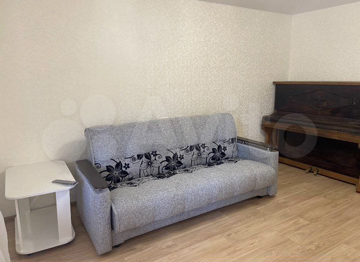 2-к. квартира, 50 м², 3/9 эт.