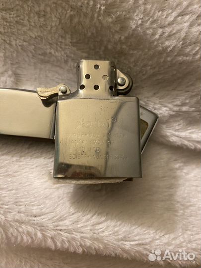 Зажигалка бензиновая