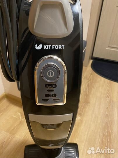 Вертикальный паровой пылесос Kitfort