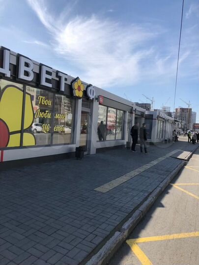 Дмитриева, Ост.общ.трансп.,Св.назн-я, 21 м²