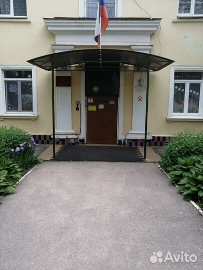 Воспитатель в детский сад