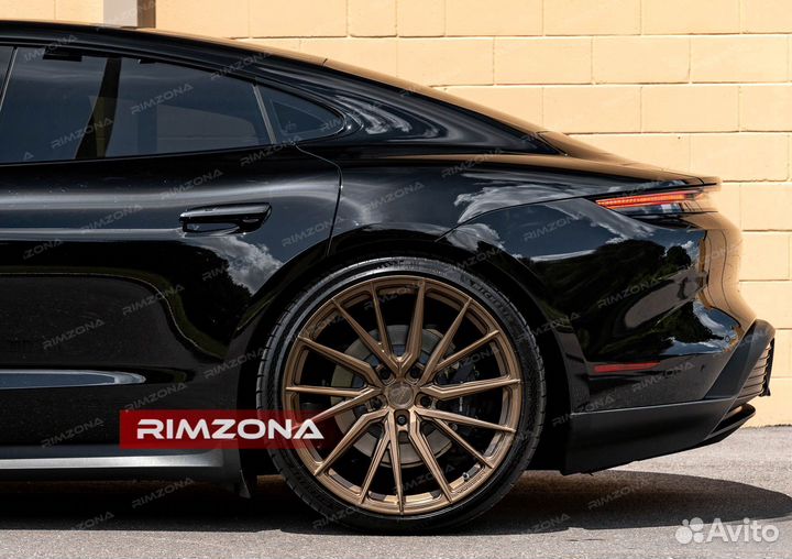 Кованые диски R22 на Porsche Cayenne