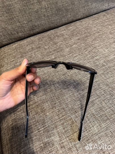 Солнцезащитные очки Max & Co