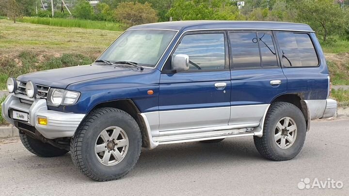 Mitsubishi Pajero 3 AT, 1997, 450 000 км