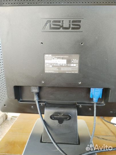 Монитор Asus