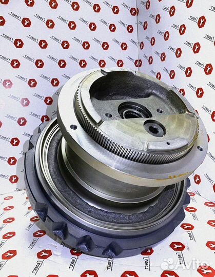 Гидромотор хода Komatsu 708-8H-00430