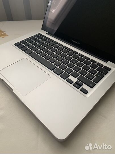 Ноутбук Apple MacBook Pro 13