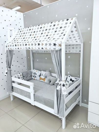 Детская кровать домик