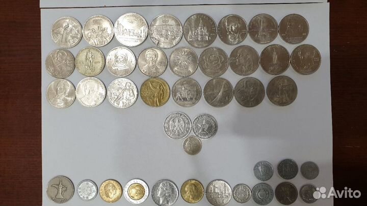 Коллекция банкнот и монет