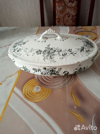 Большое блюдо фарфор